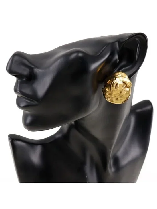 Chanel Coco Mark Vintage Gold Plated 94 P 25.6 g Earrings - Picture 2 of 7